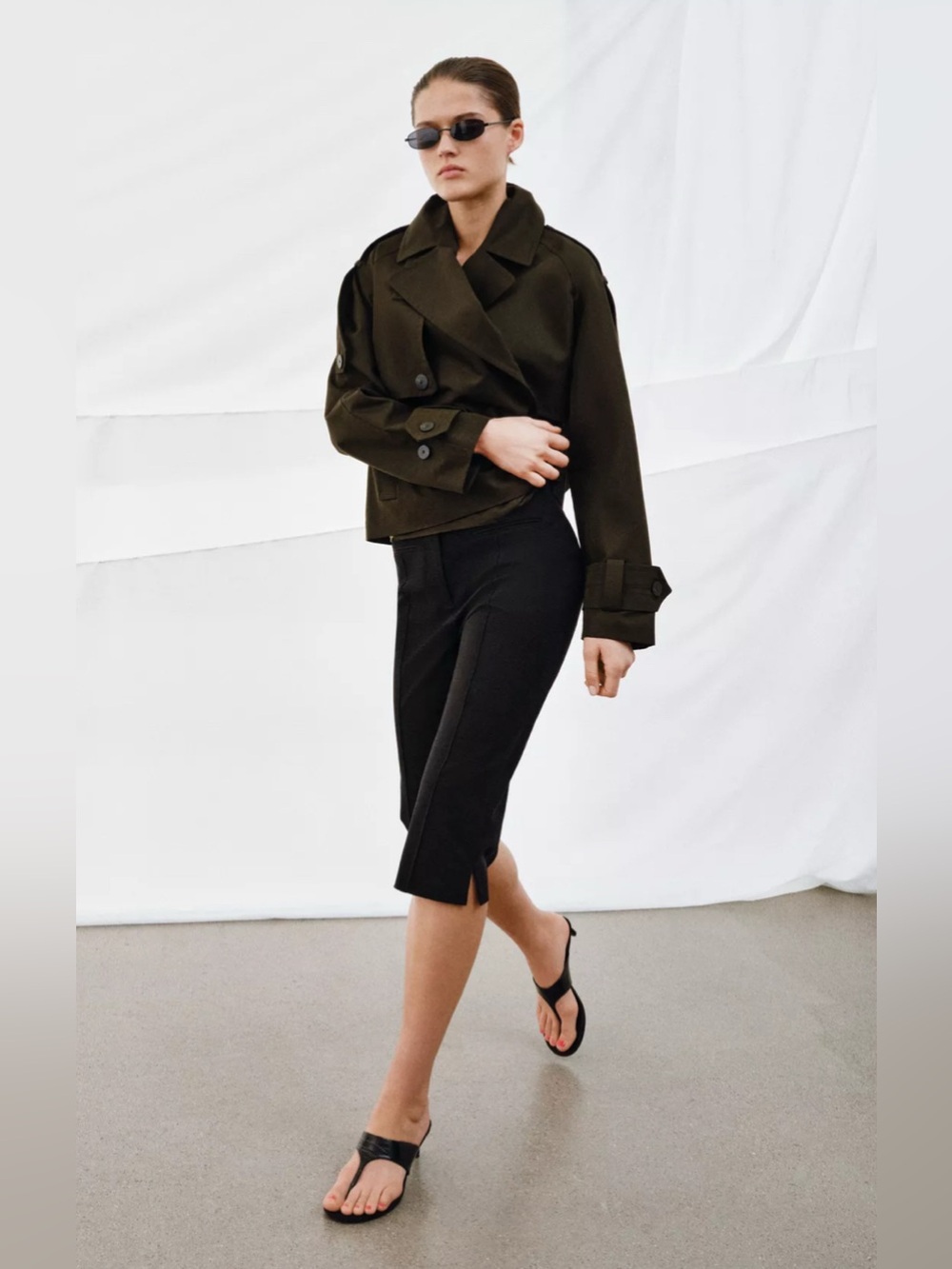 Water repellent short trench coat